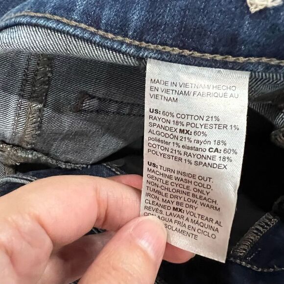 Chico’s So Slimming Slim Leg Ankle Jeans‎ - Picture 3 of 9